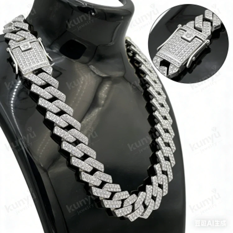 နေ့စဉ် ဝတ်ဆင်နိုင်သော Cuban Link Chain