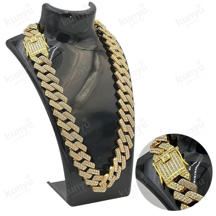 Hip Hop Chain လည်ဆွဲ
