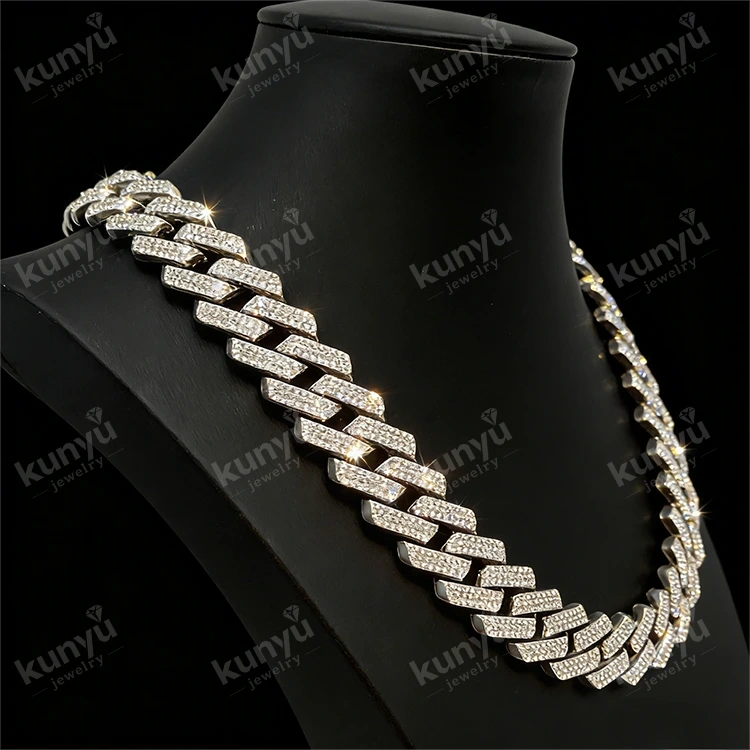 ခေတ်မှီ Cuban Streetwear Choker